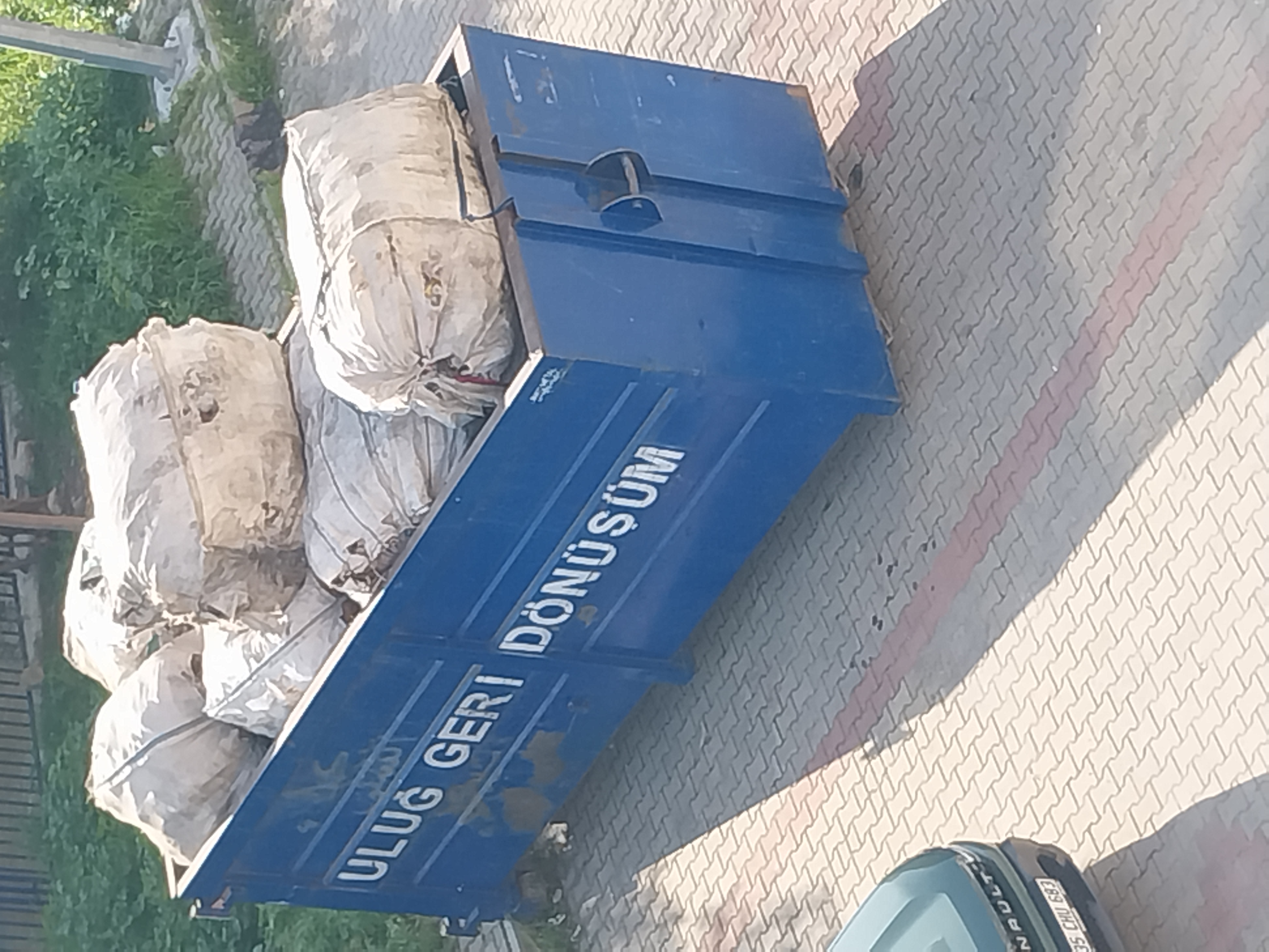 Uluğ Geri Dönüşüm Pisliği